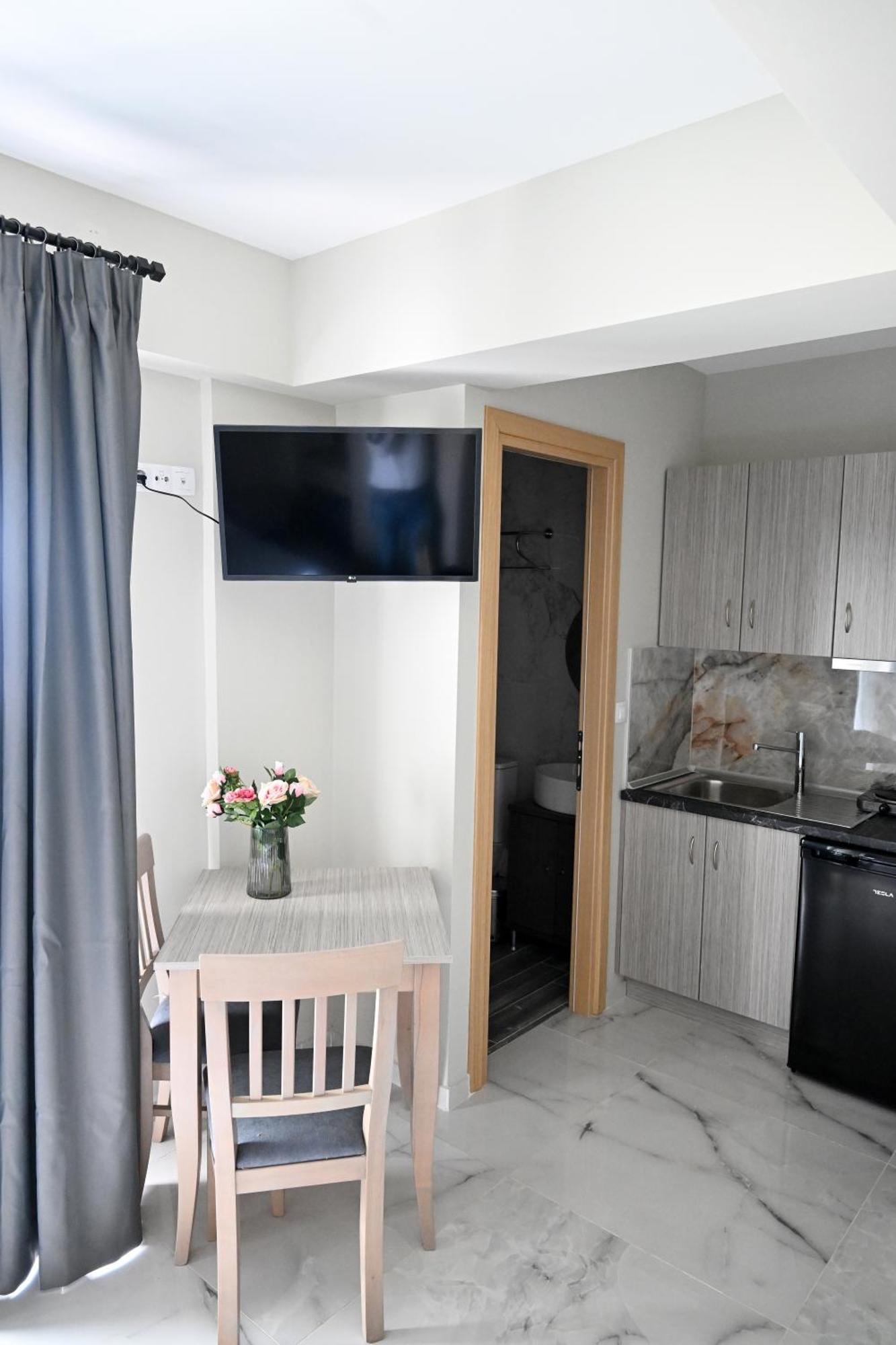 Alta Mare Aparthotel Nea Peramos  Ngoại thất bức ảnh